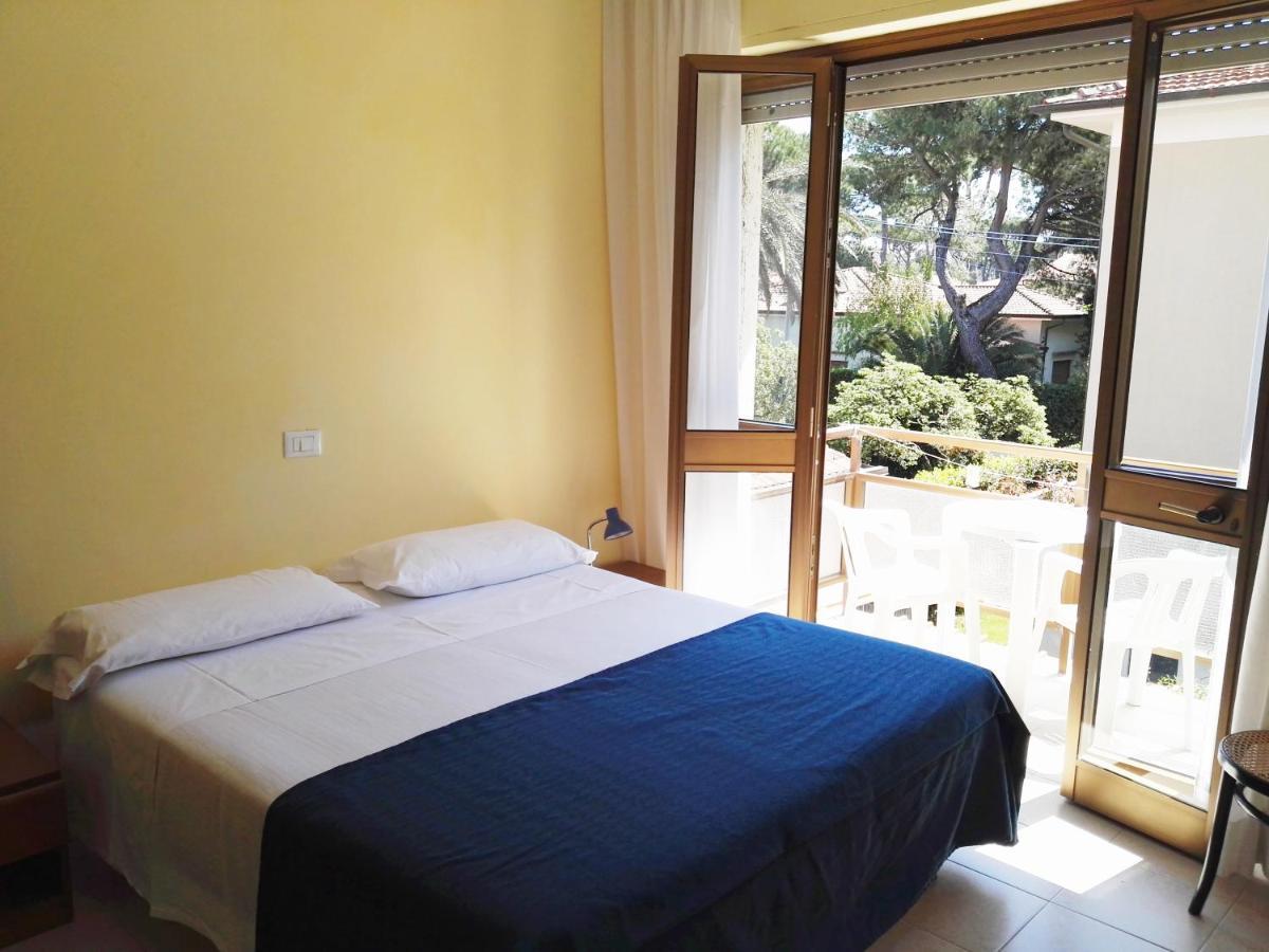 Hotel Elizabeth Marina di Pietrasanta Ngoại thất bức ảnh