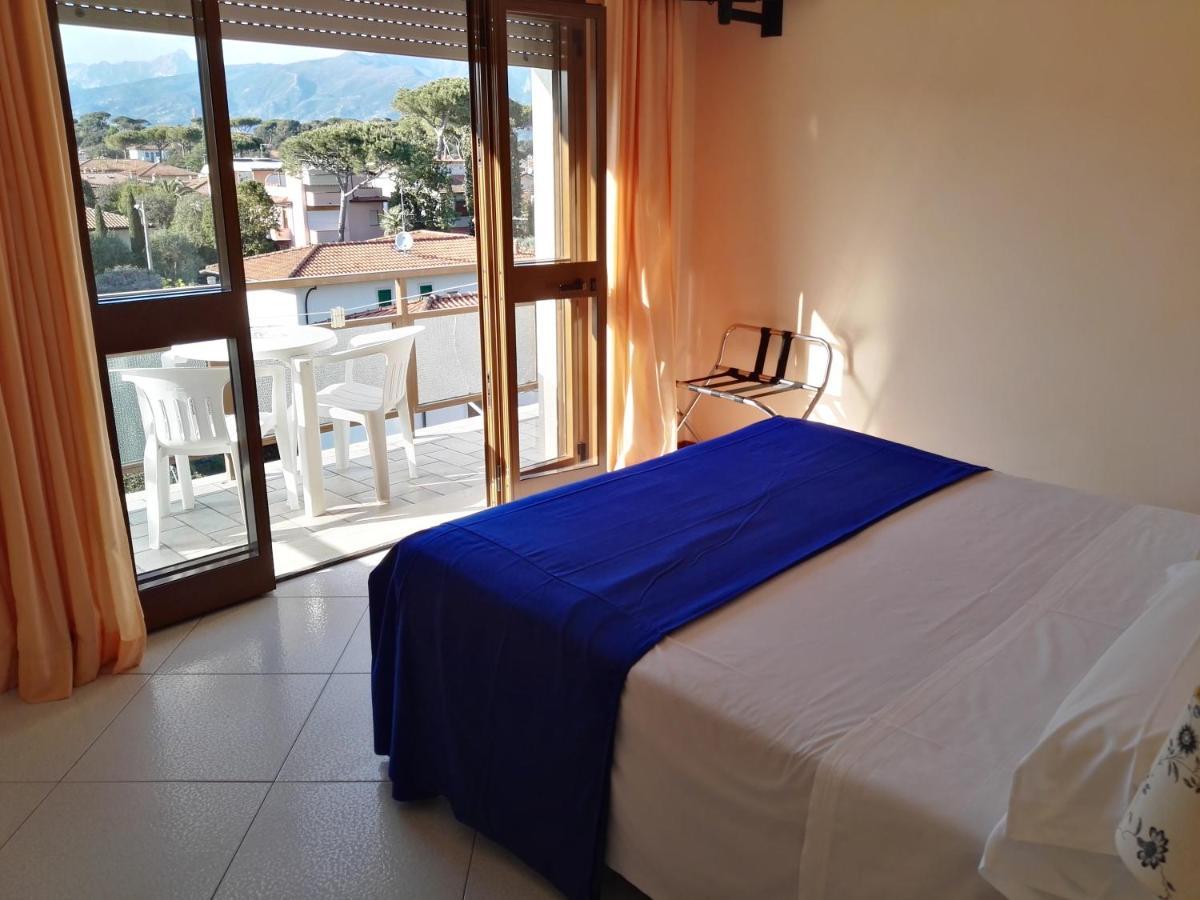 Hotel Elizabeth Marina di Pietrasanta Ngoại thất bức ảnh