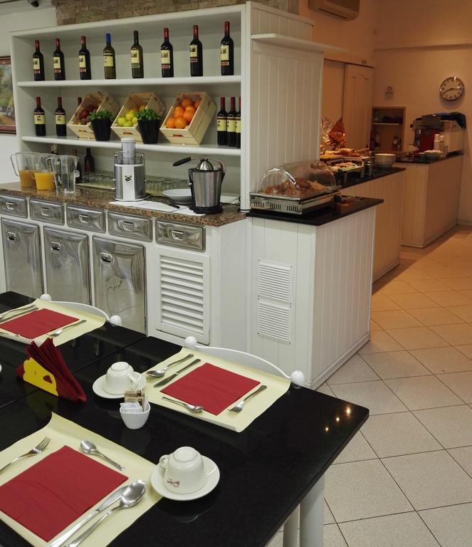 Hotel Elizabeth Marina di Pietrasanta Ngoại thất bức ảnh